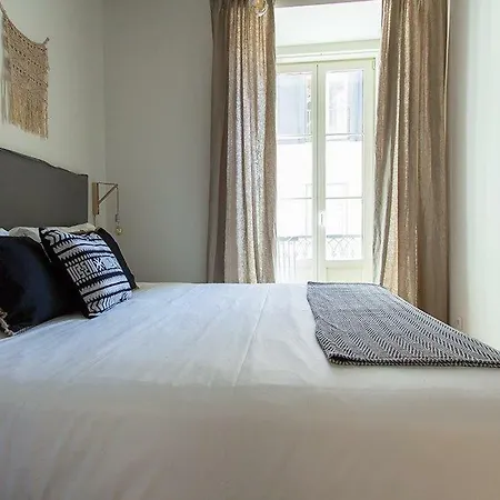 Luxury T.m. Flat With A View Apartmán *