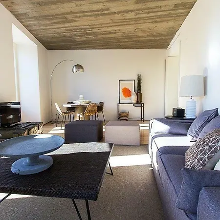 Apartment Luxury T.m. Flat With A View Lisbon