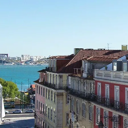 Luxury T.m. Flat With A View Lisboa
