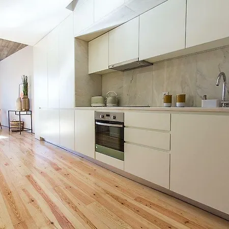 Luxury T.m. Flat With A View Apartamento *