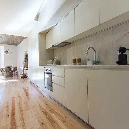 Luxury T.m. Flat With A View Apartamento *